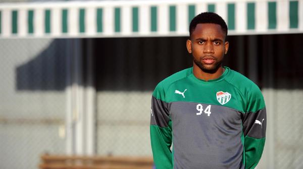 Bursasporlu Bakambu: Takımın Başarısı Önce Geliyor