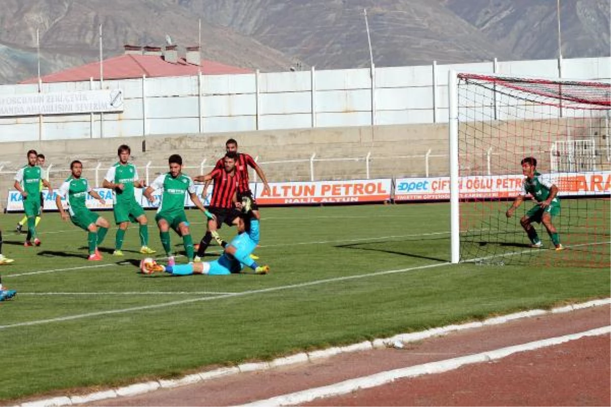 Erzincan Refahiyespor, Yeşil Bursa\'ya 2-0 Mağlup Oldu