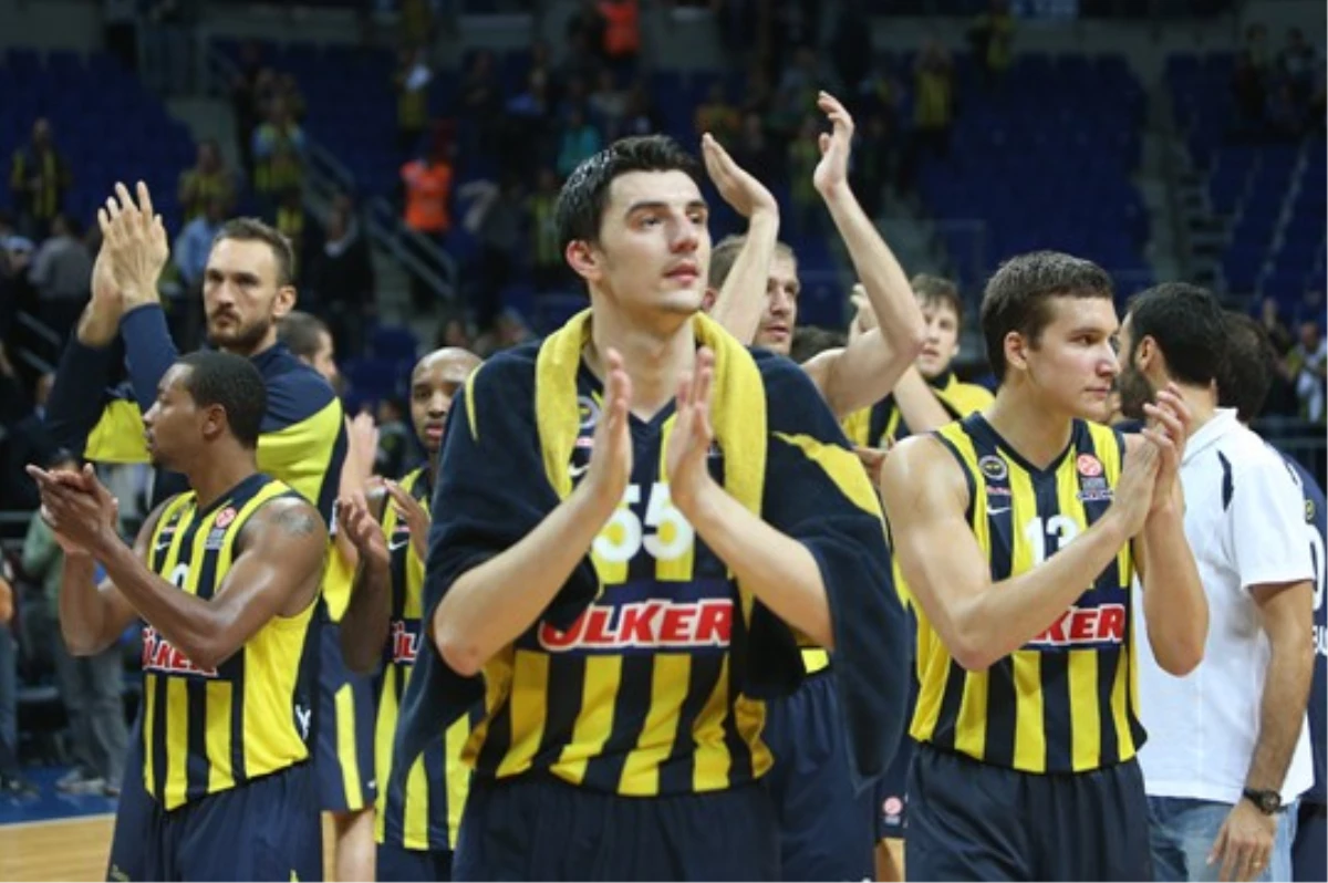 Fenerbahçe Ülker, Polonya\'dan Galibiyetle Dönmek İstiyor