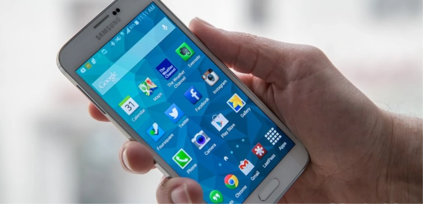Galaxy S5 Plus Ortaya Çıktı!