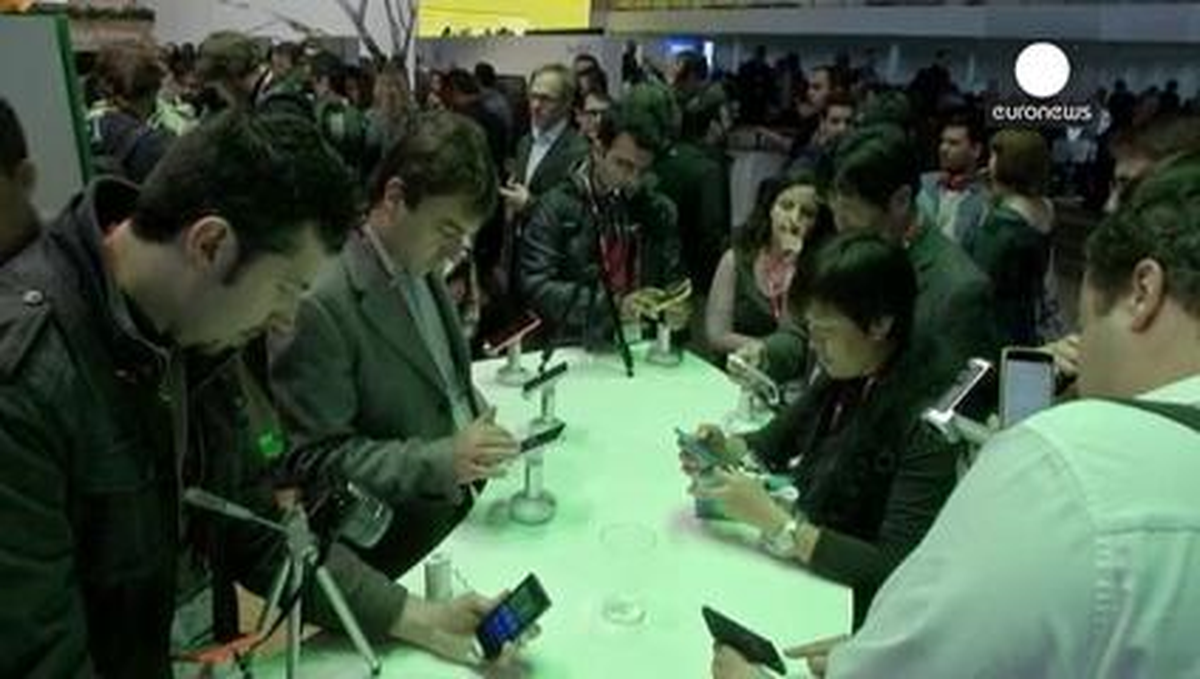 Microsoft Telefonlarda Nokia Adını Siliyor