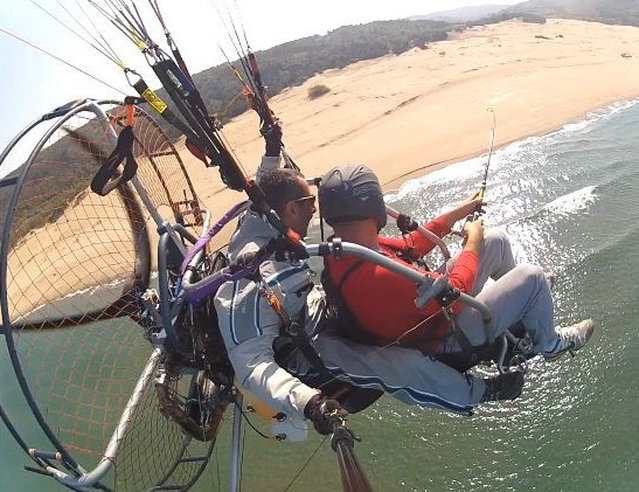 Paramotor ile Havada Balık Tutmaya Kalktılar Son Dakika