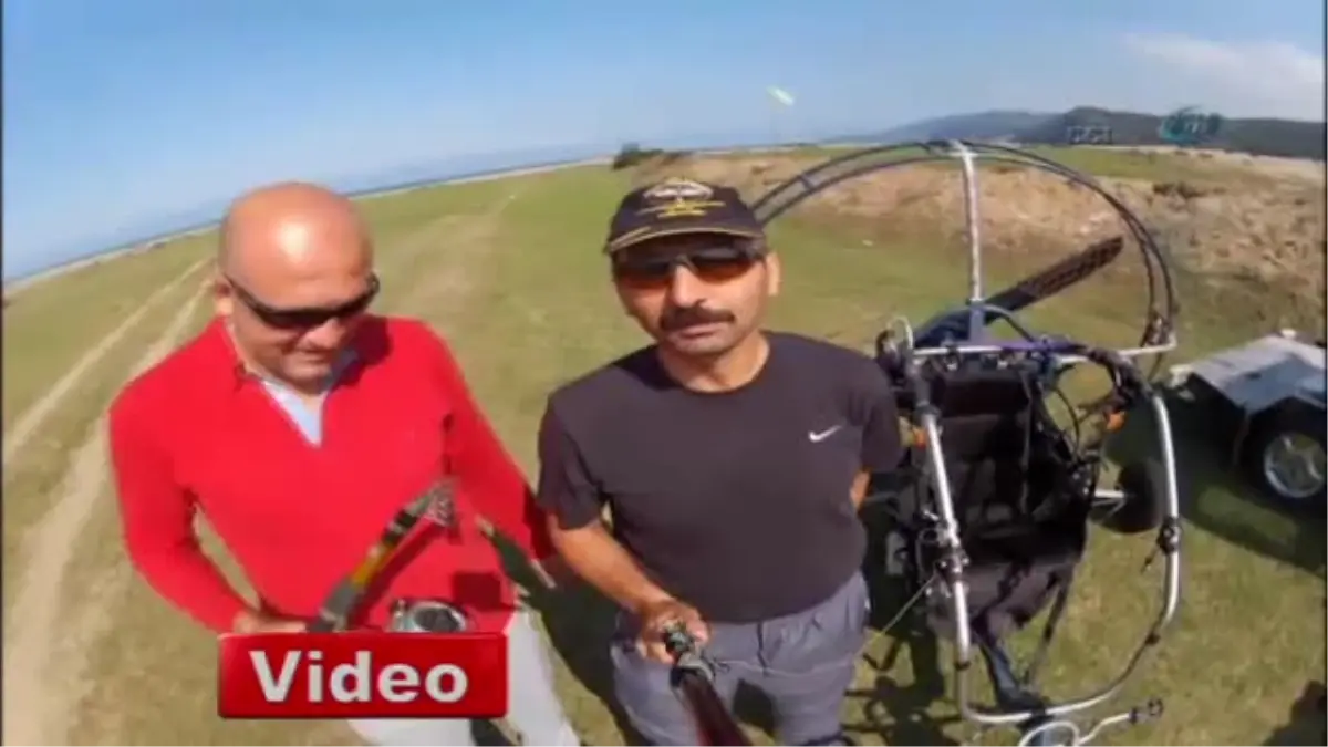 Paramotor ile Havada Balık Tutmaya Kalktılar