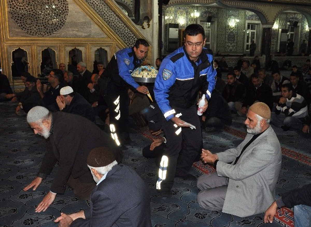 Şehit Polis Emrah Horoz İçin Mevlit Okutuldu