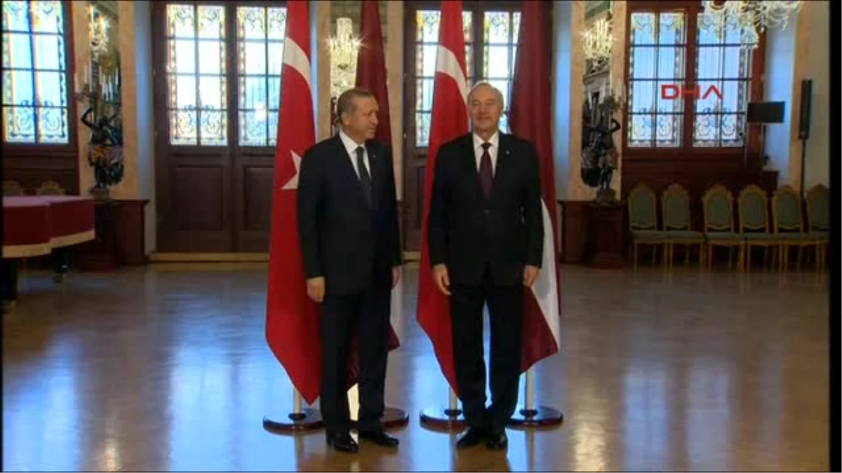 Cumhurbaşkanı Erdoğan, Letonya\'da Resmi Törenle Karşılandı