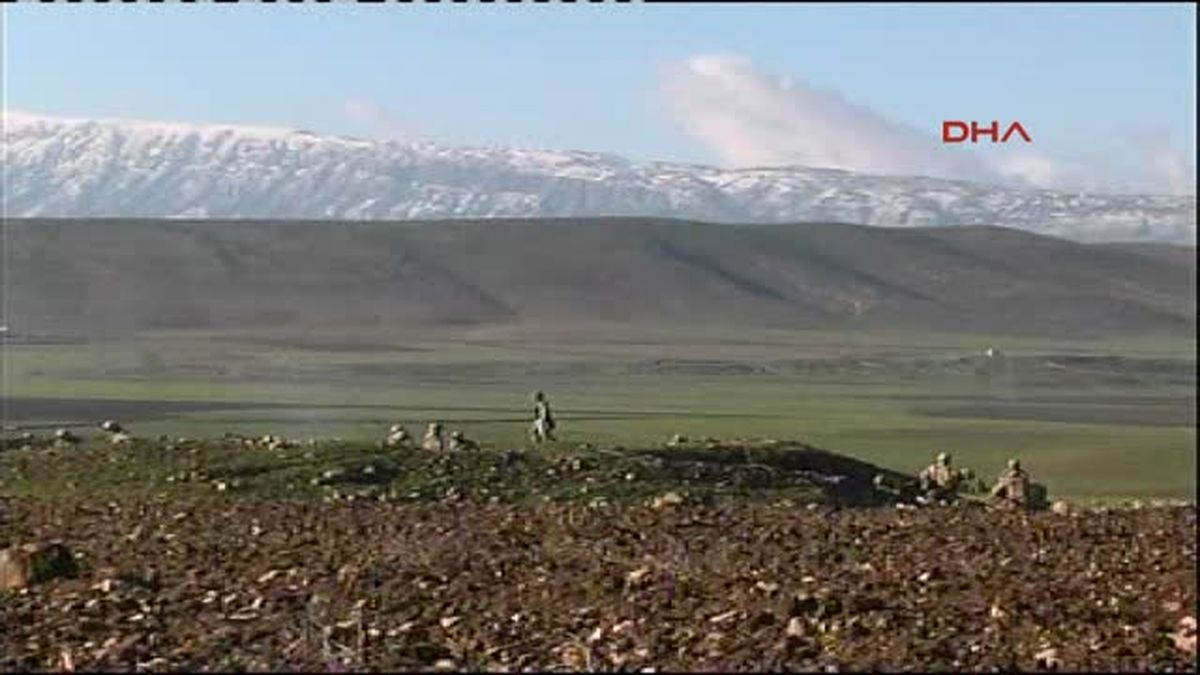 Diyarbakır Abd, Kuzey Irak\'ta 11 Yıl Önce Havadan İndirme Yaptığı Harir\'de Askeri Üs Açıyor