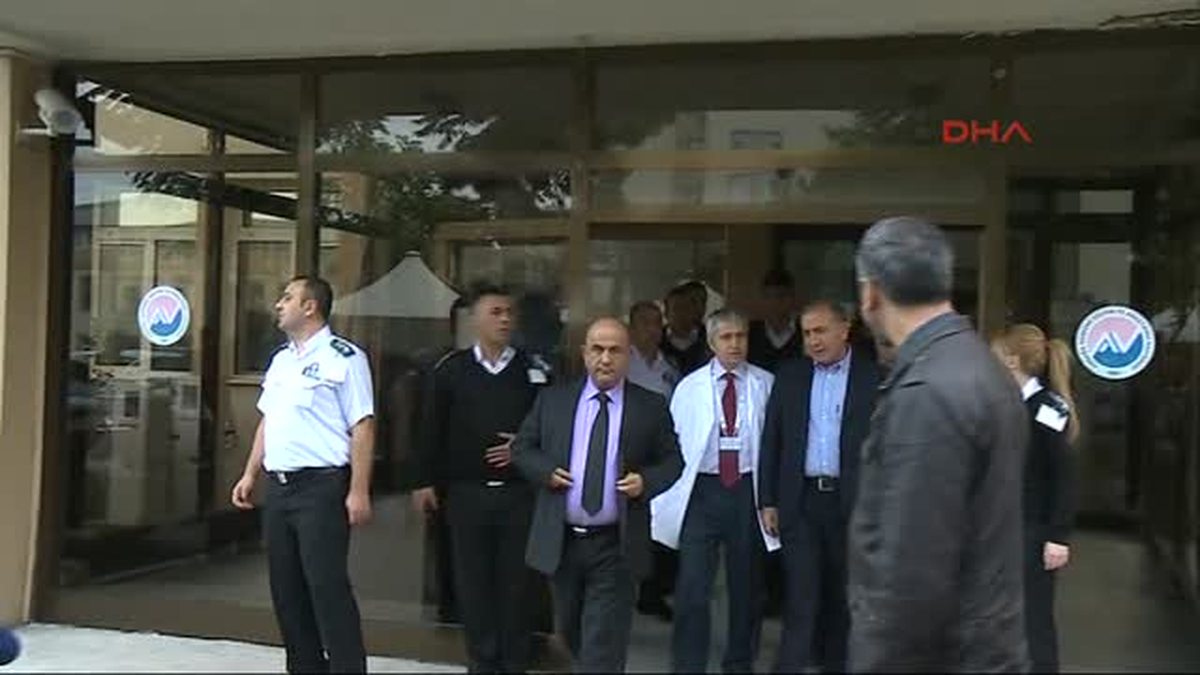 Gürsel Tekin, Bingöl Emniyet Müdürü Atalay Ülker\'i Hastanede Ziyaret Etti