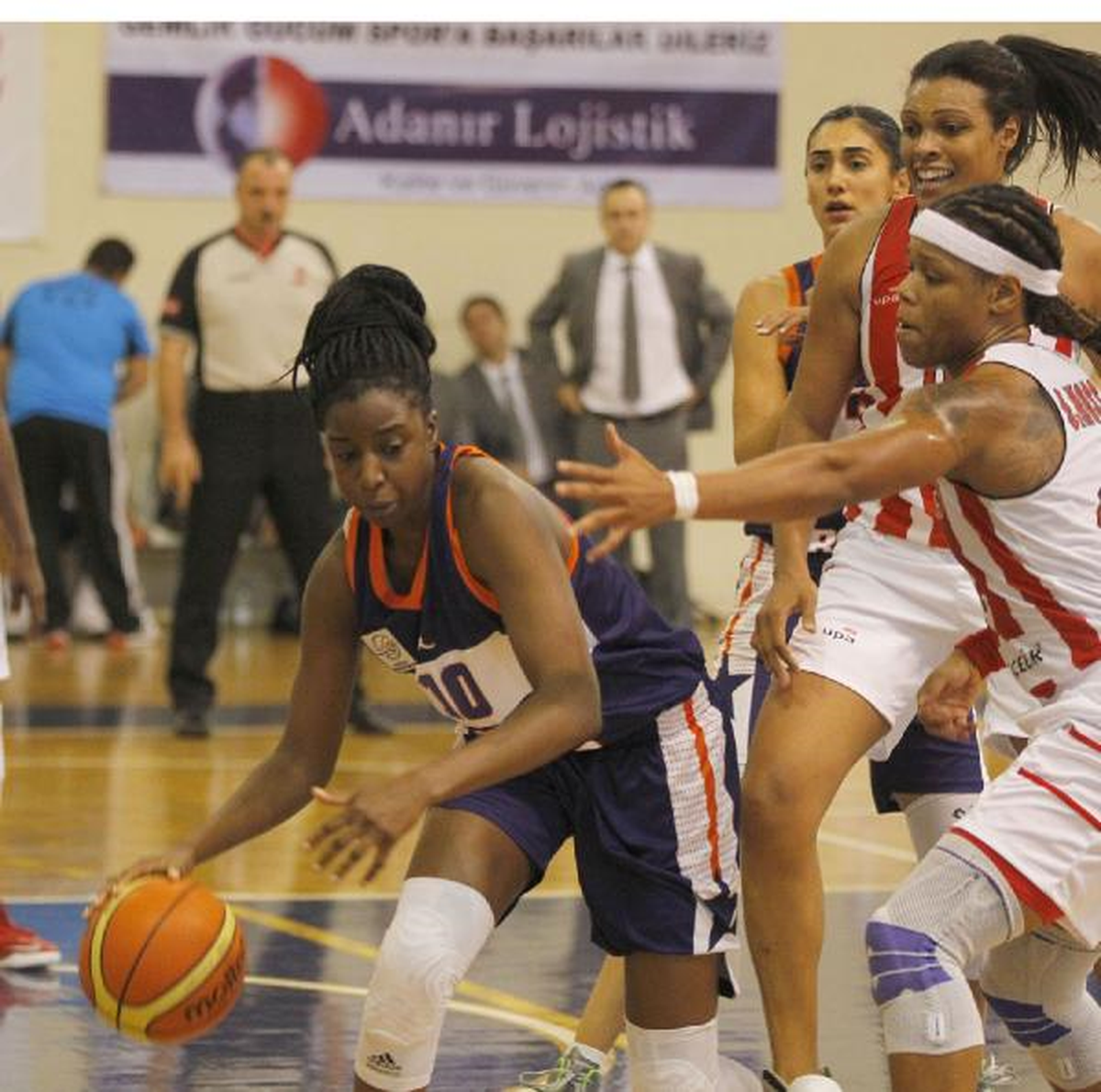 Hatay Büyükşehir Belediyesi Farklı Başladı: 71-46