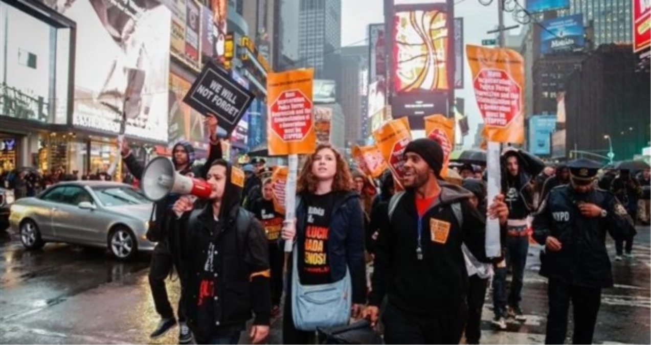 New York\'ta Polis Şiddeti Protesto Edildi
