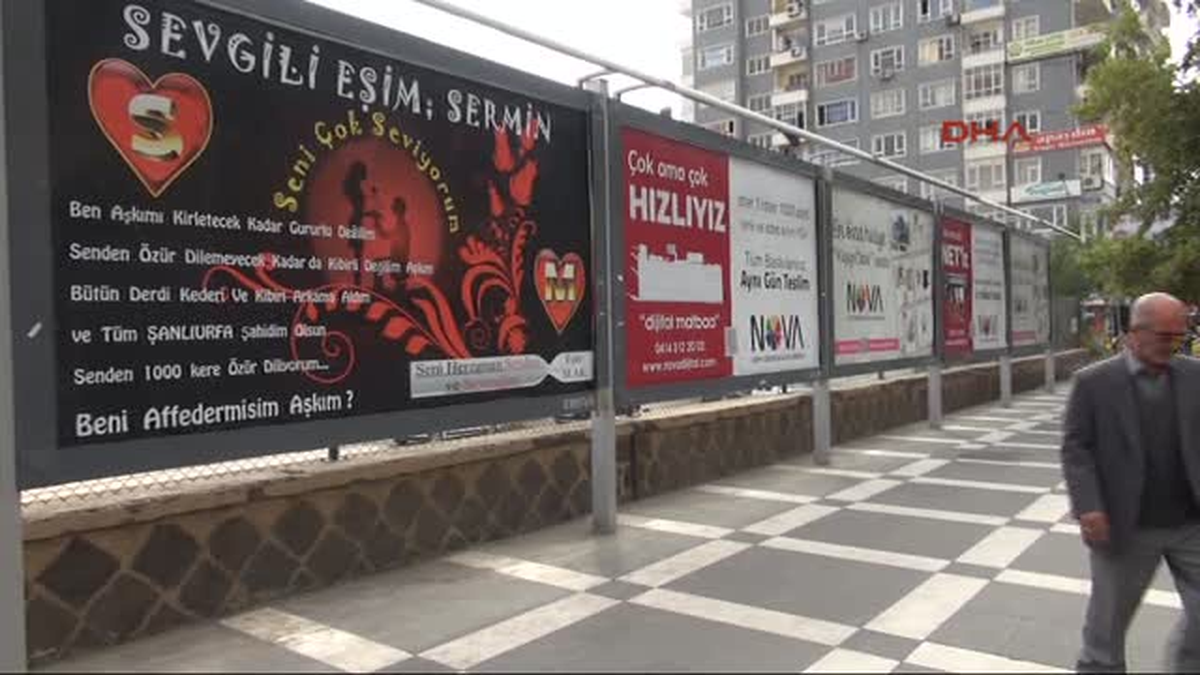 Şanlıurfa Billboarda İlan Yapıştırttı Şanlıurfa Şahidim Olsun Bin Kere Özür Diliyorum