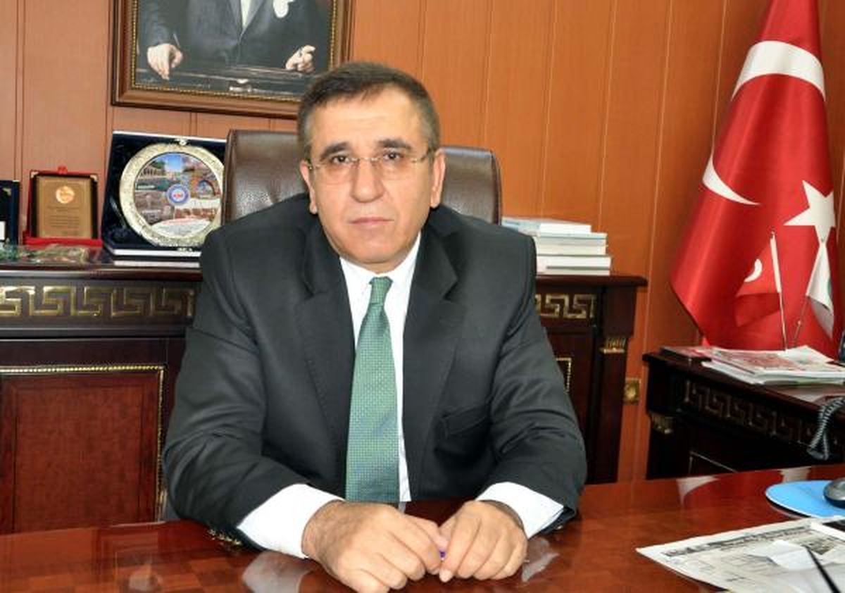 Soma\'da Işıklar Ocağı\'nda Madenciler İş Bıraktı (2)