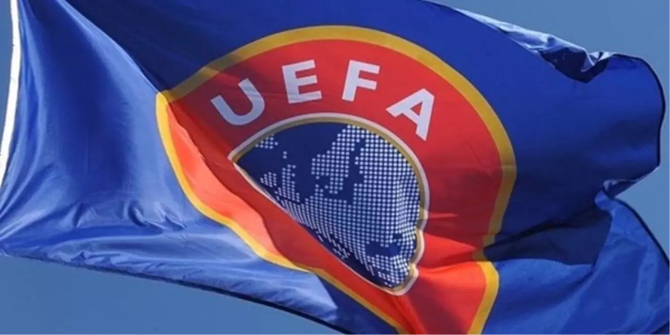 Arnavutluk\'ta UEFA Protestosu