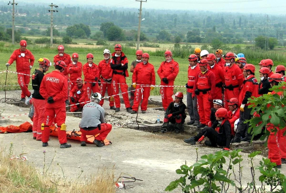 Akut Bozüyük Ekibi Çalışmaları