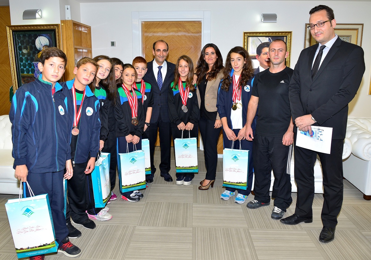 Başkan Edebali, Başarılı Sporcuları Ağırladı