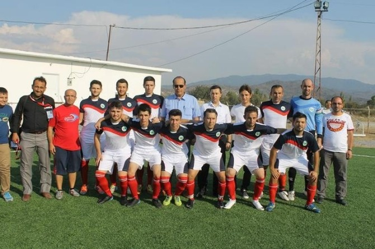 Karpuzlu Blediyespor, Aydınspor\'u Geçmek İstiyor