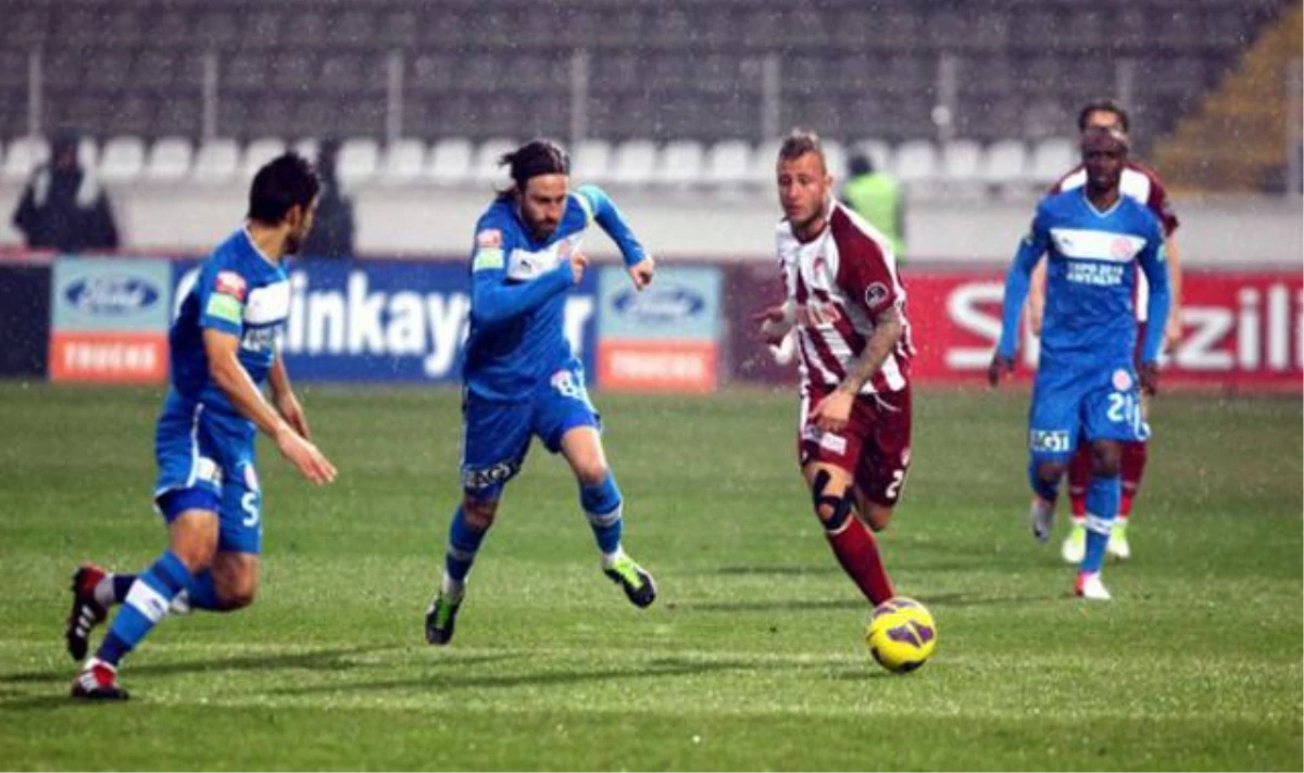 Sivasspor ile Çaykur Rizespor Ligde 9. Randevuda