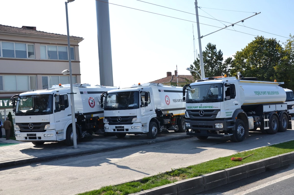 Yeşilyurt Belediyesi Araç Filosunu Güçlendiriyor