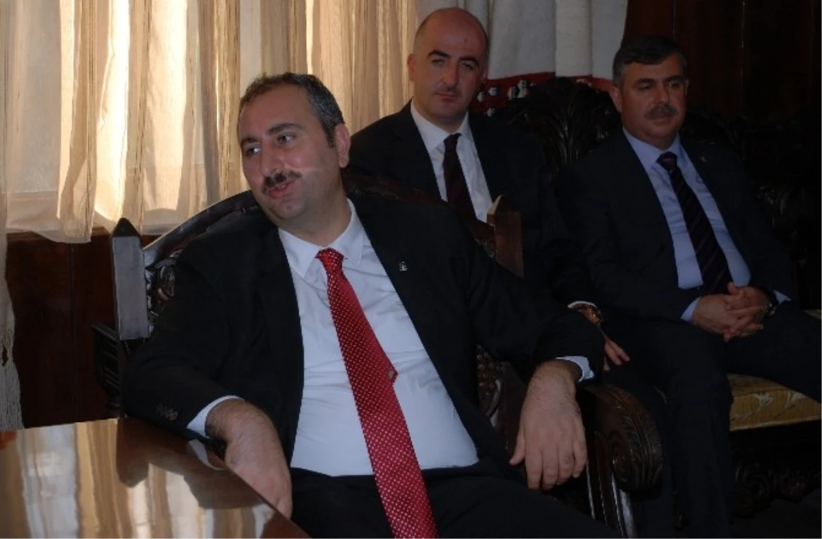 AK Parti Genel Başkan Yardımcısı Gül\'ün Midyat Temasları