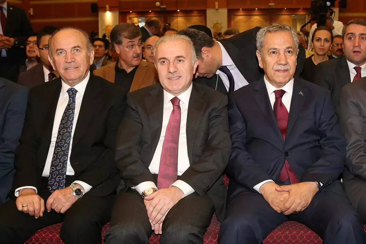 "Türkiye Yaptığı İşlerle \'Bunlar Çok Oluyor\' Dedirtiyor"