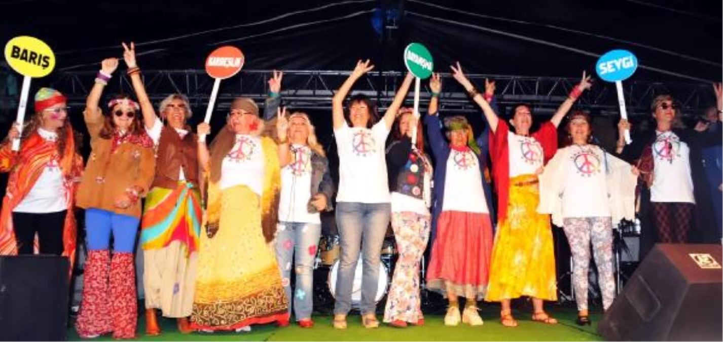 Bodrum Cup\'ta Yatçılara Kıyafet Yarışması ve Konser Molası