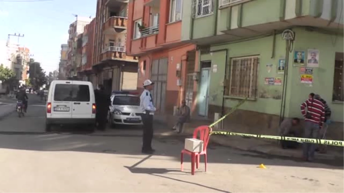 Gaziantep\'te Bıçak ve Silahlı Kavga: 3 Yaralı