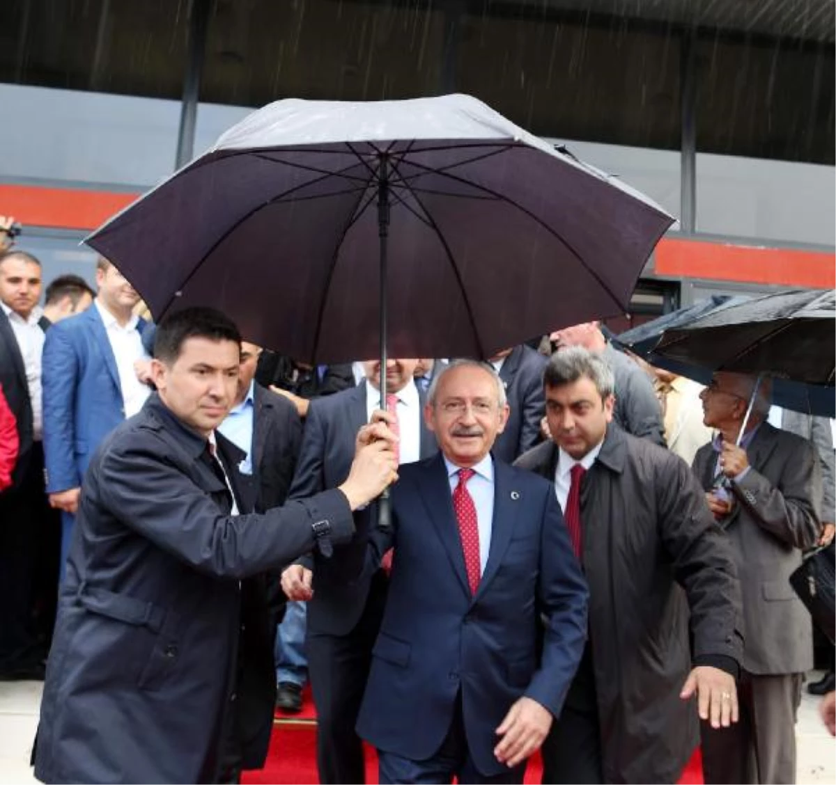 Kılıçdaroğlu: Böyle Bir Tablo Türkiye\'ye Yakışmıyor