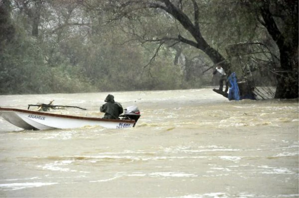Manavgat\'ta Şiddetli Yağış