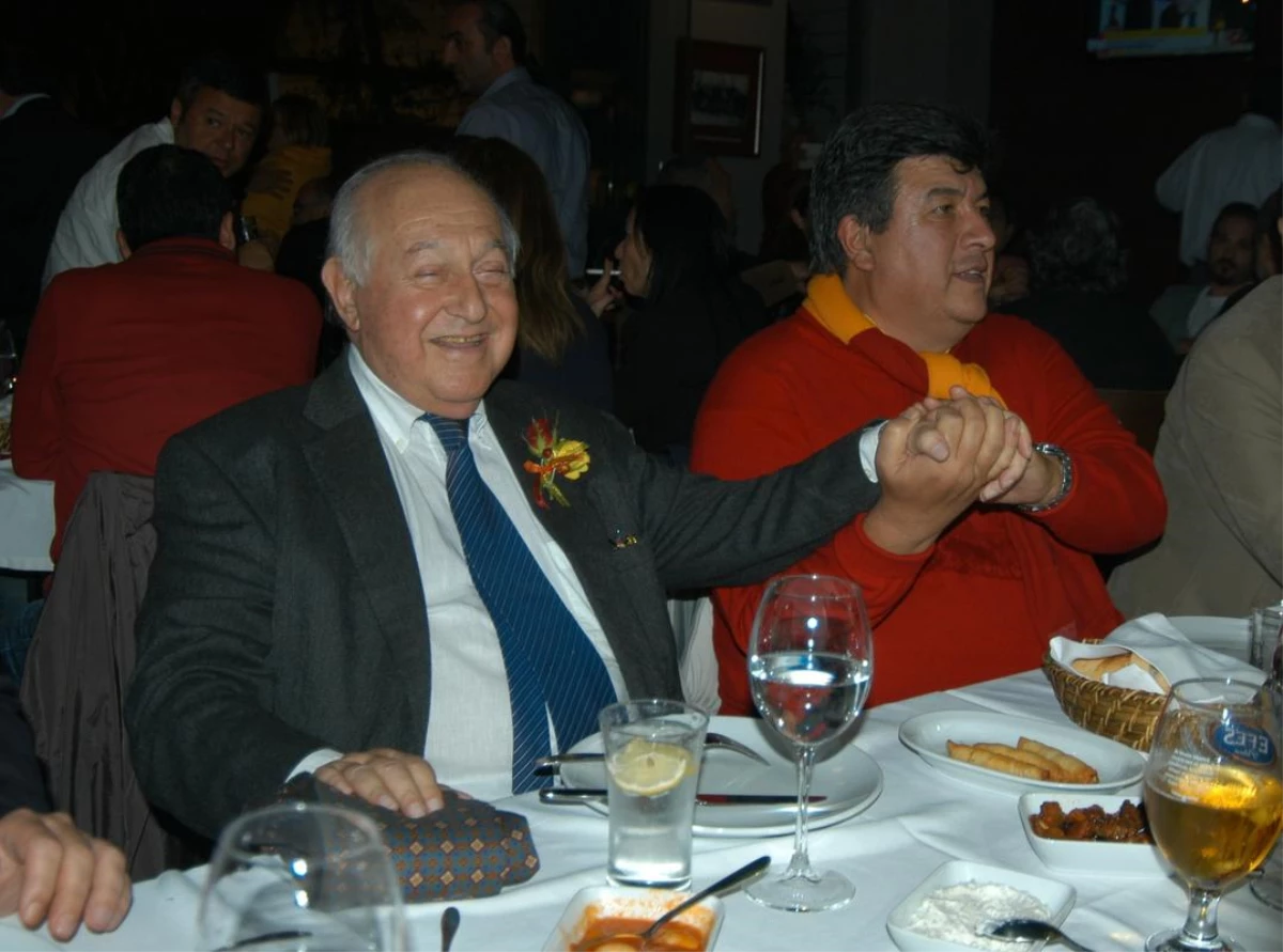 Yarsuvat, Başkanlığını Galatasaraylılar Derneği\'nde Kutladı