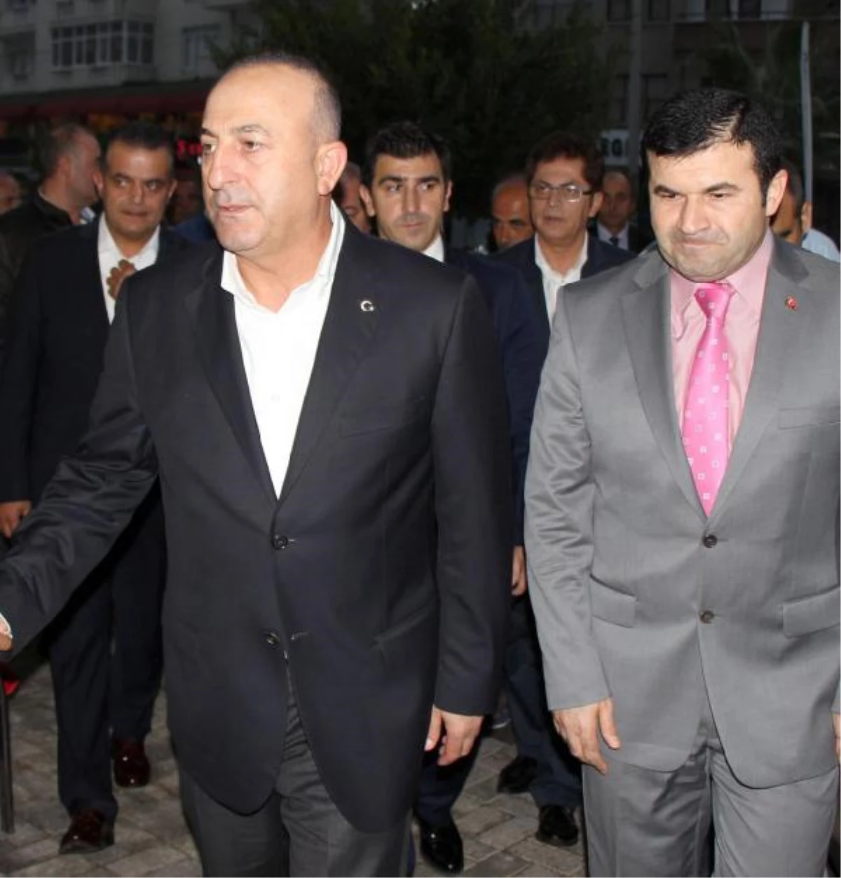 Bakan Çavuşoğlu Yağmur Altında Güreş İzledi (3)