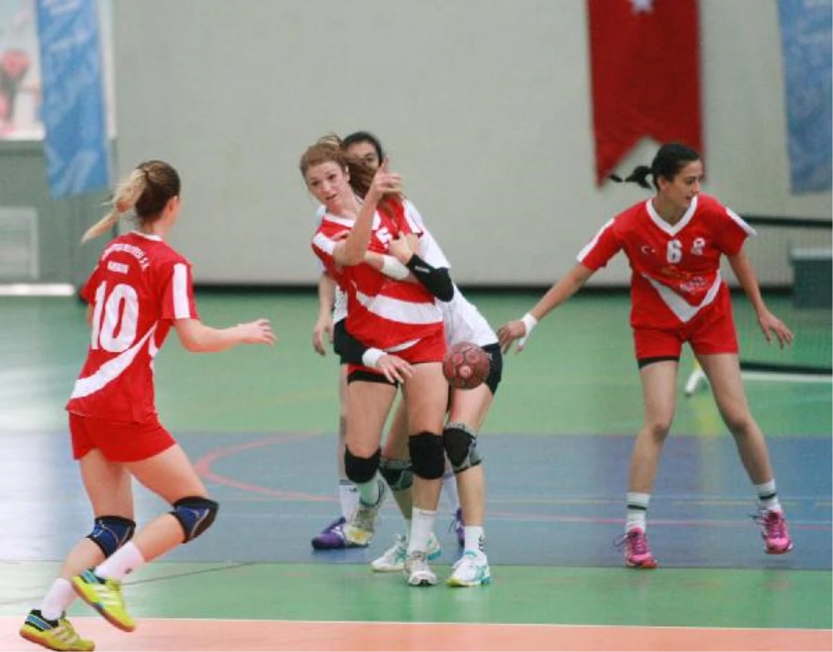 Bursagücü-Antalya Muratpaşa: 14-35 (Kadınlar Hentbol Süper Ligi)
