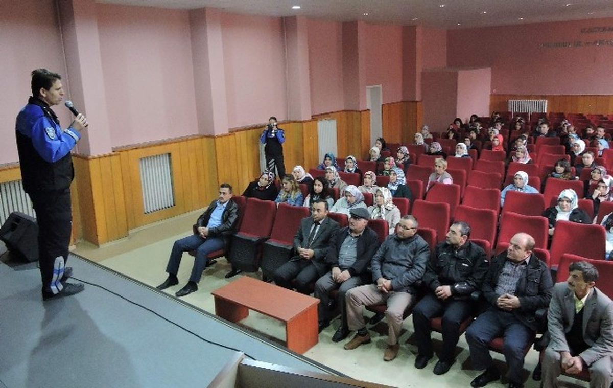 Polis Ekipleri, Velileri Bilgilendirdi
