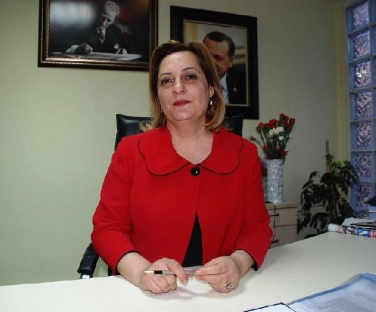 AK Partili Kadın Yöneticinin \'Camide Nikah\' Projesi