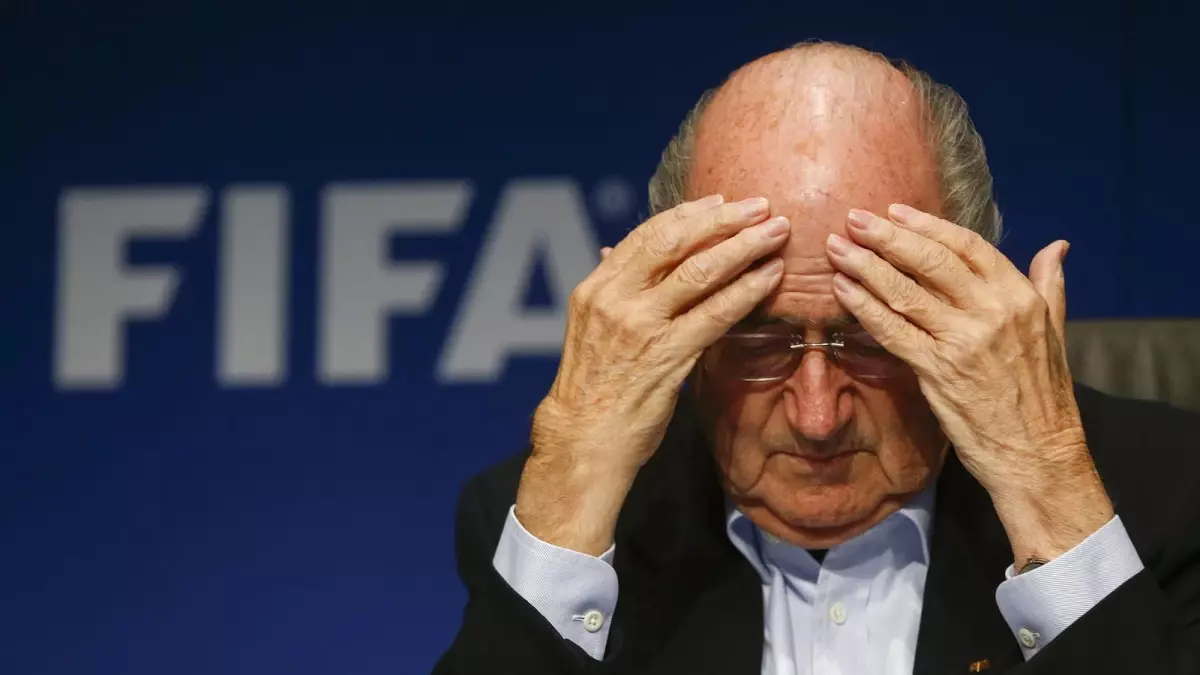 Blatter: Kalbim Meyiwa\'nın Ailesiyle Atıyor