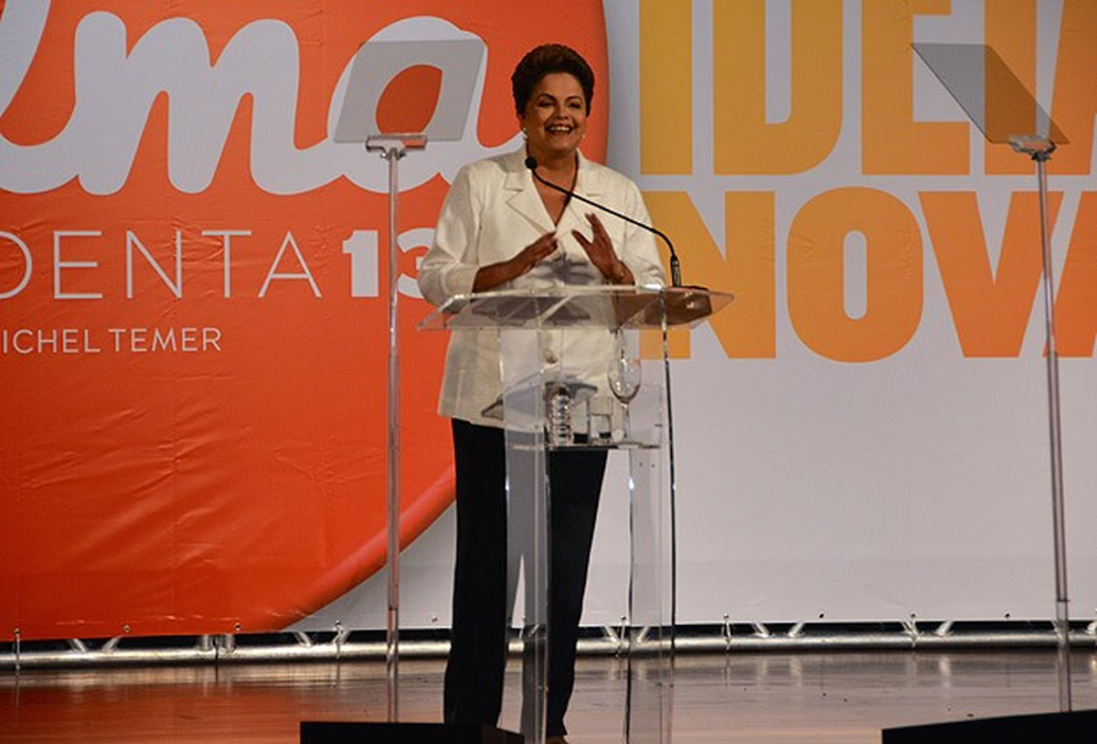 Brezilya\'da Rousseff Yeniden Devlet Başkanı Seçildi