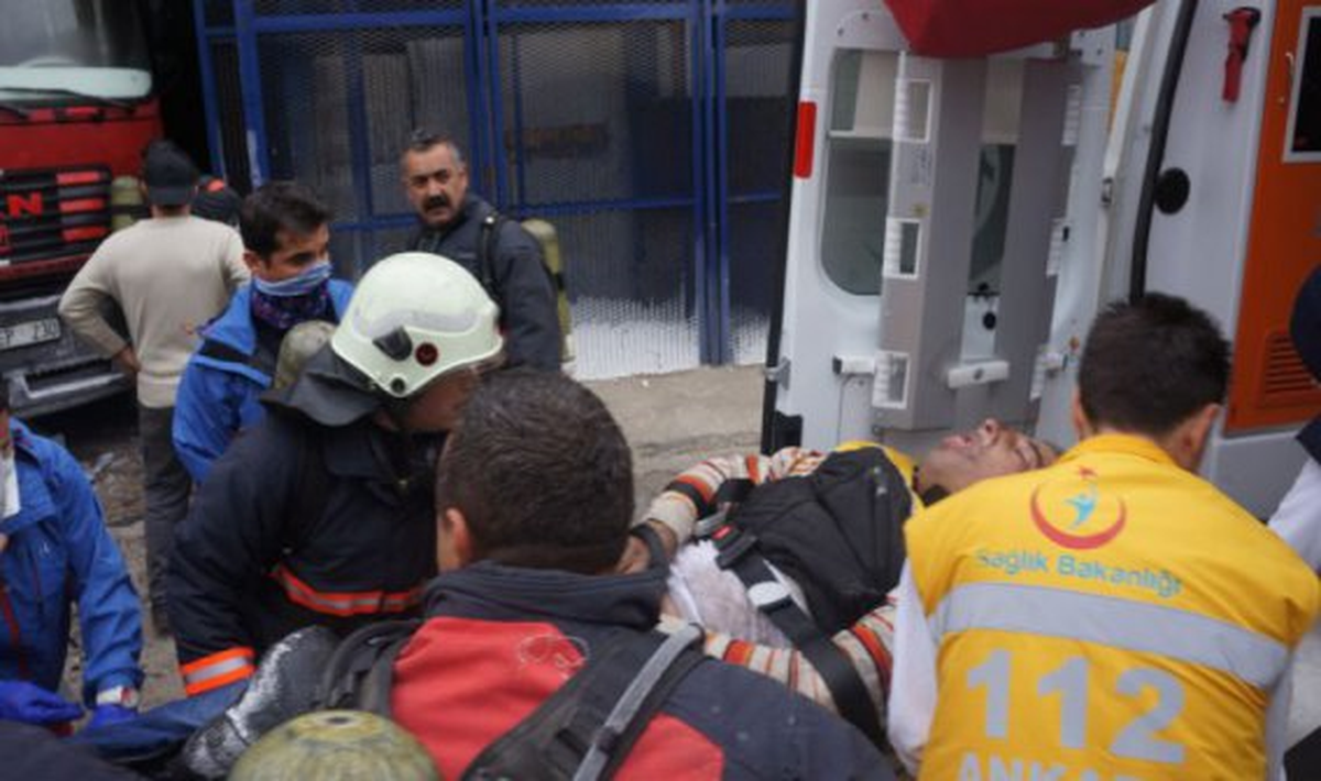 Buz İmalathanesinde Patlama: 5 Yaralı