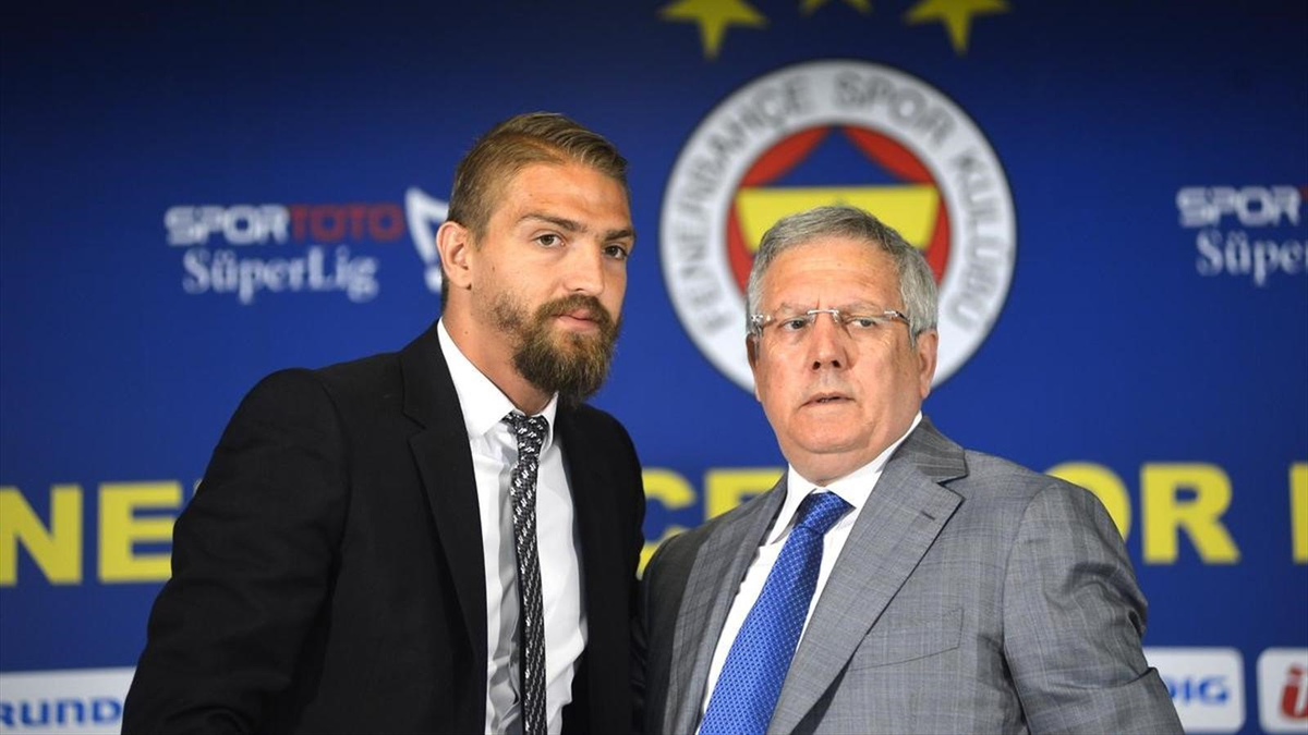 Caner\'i Başkan mı Yedek Bıraktı?