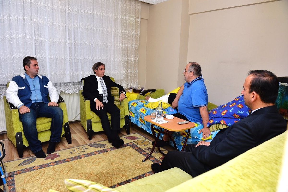 Demircan\'dan Çat Kapı Hasta Ziyareti