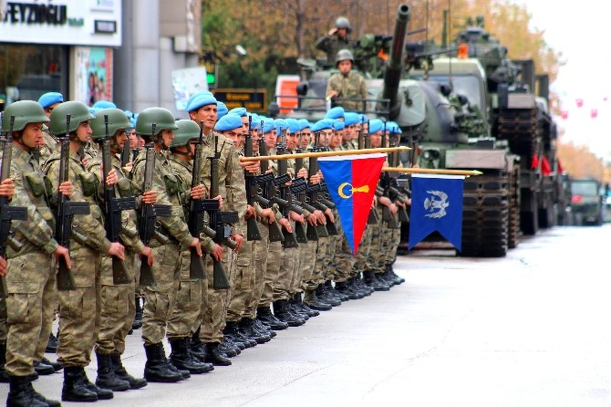 Erzurum\'da 29 Ekim Cumhuriyet Bayramı Provası