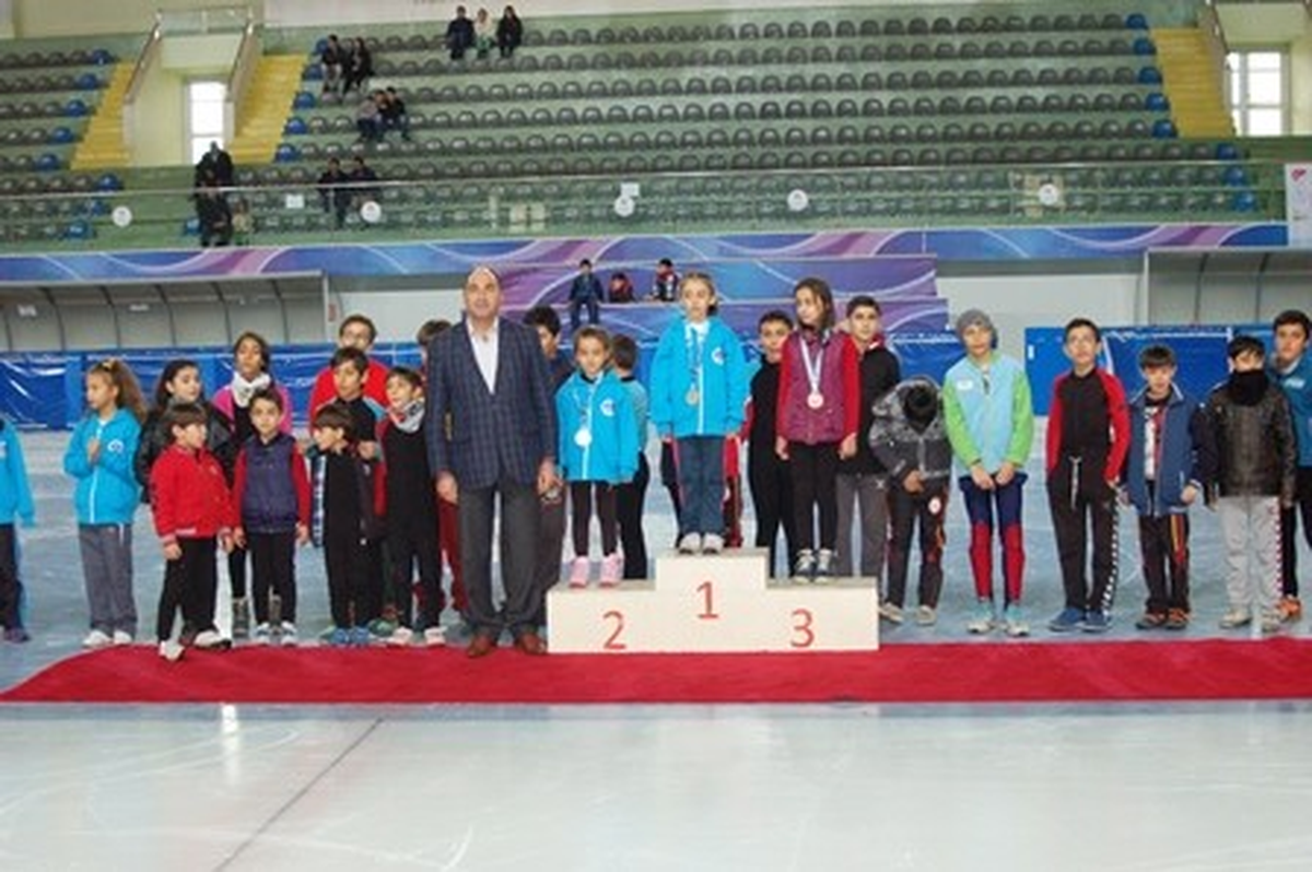 Erzurum\'da Short Track Federasyon Teşvik Yarışması
