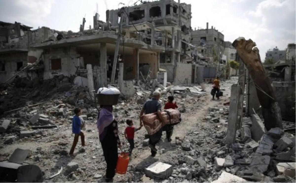 Evlerinin Enkazında Yaşayan Gazzeli Aileler Endişeli