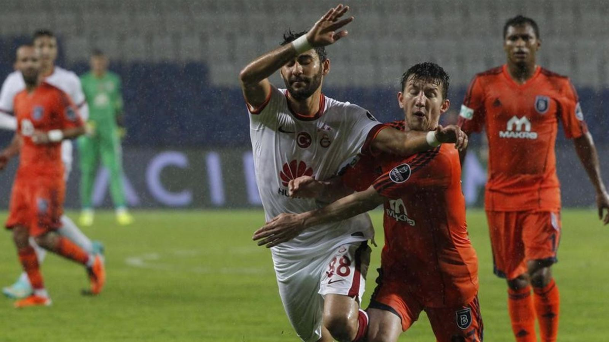 Galatasaray\'ın \'Bek\'leri Başakşehir\'de