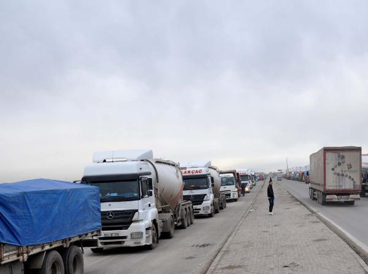 Habur Sınır Kapısı\'nda Araç Kuyruğu