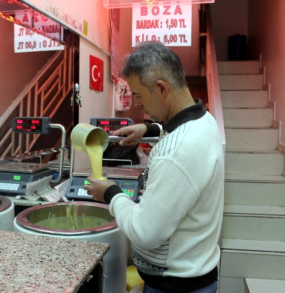 Hava Soğuyunca Boza Satışı da Arttı