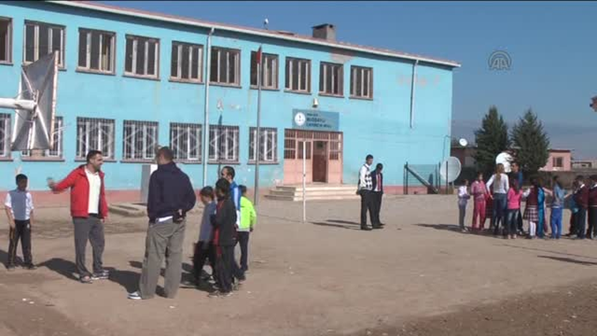Köylerde "Köy Okulları Spor ile Buluşuyor" Projesi
