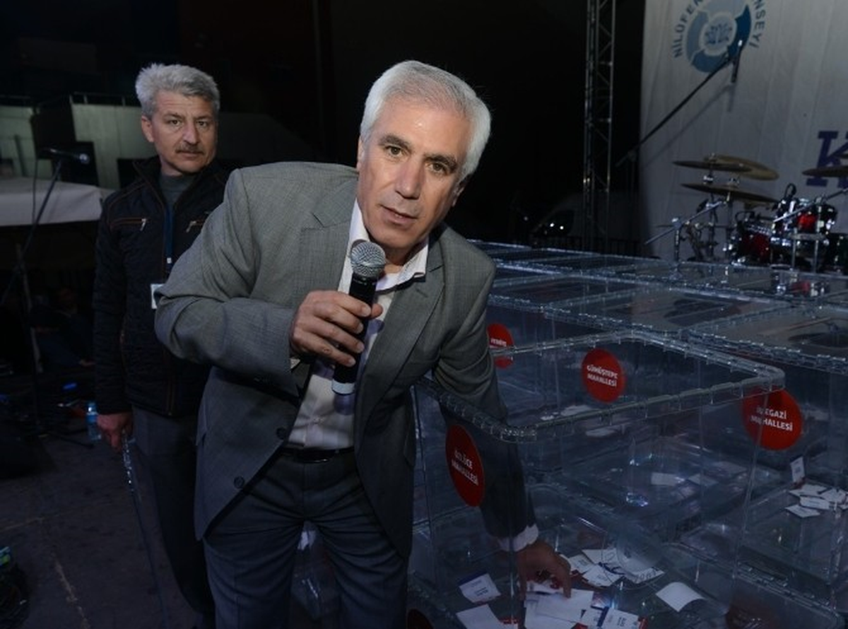Önce Oy Kullandılar, Sonra Konserde Coştular