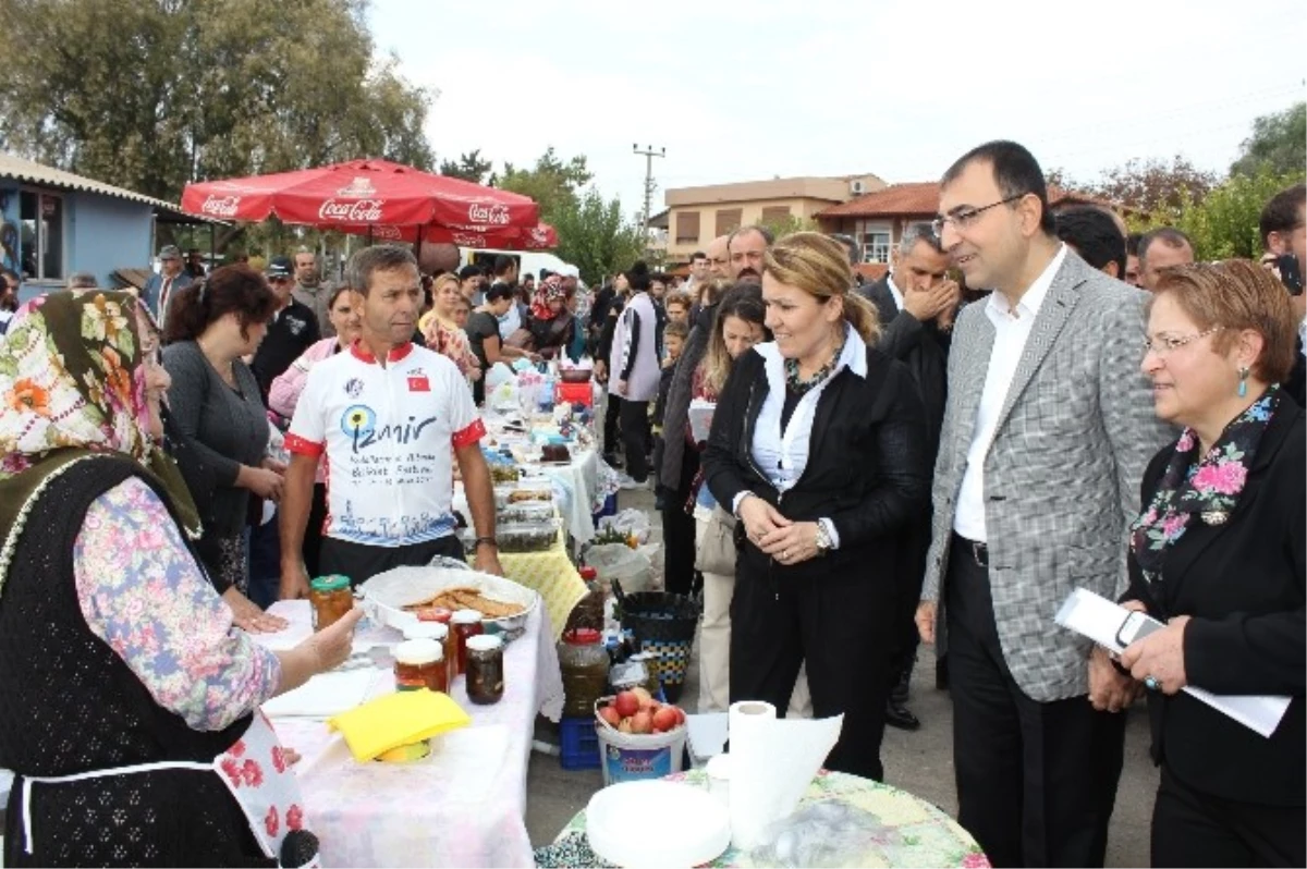 Özbek Köyü "Şenlik" ile Doldu Taştı