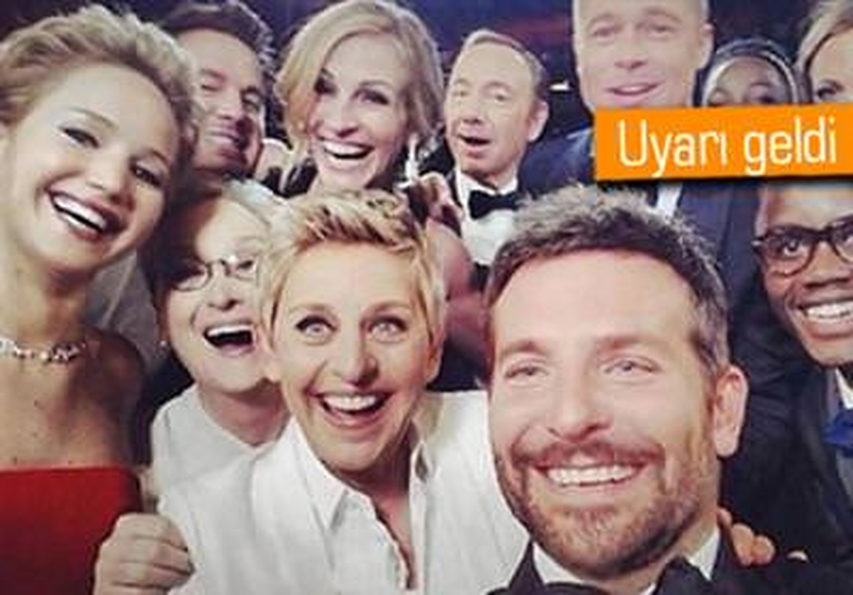 Selfie\'nin Sağlık Tehlikesi Var