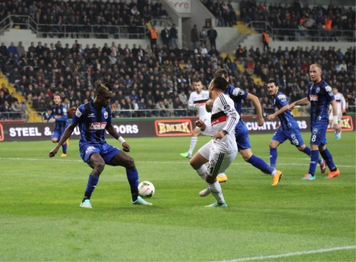 Erciyesspor-Beşiktaş Maçının İlk Yarısı Golsüz Bitti