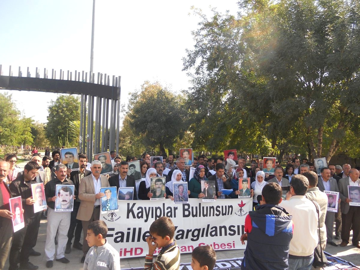 STK\'lardan Kayıp Yakınlarına Destek