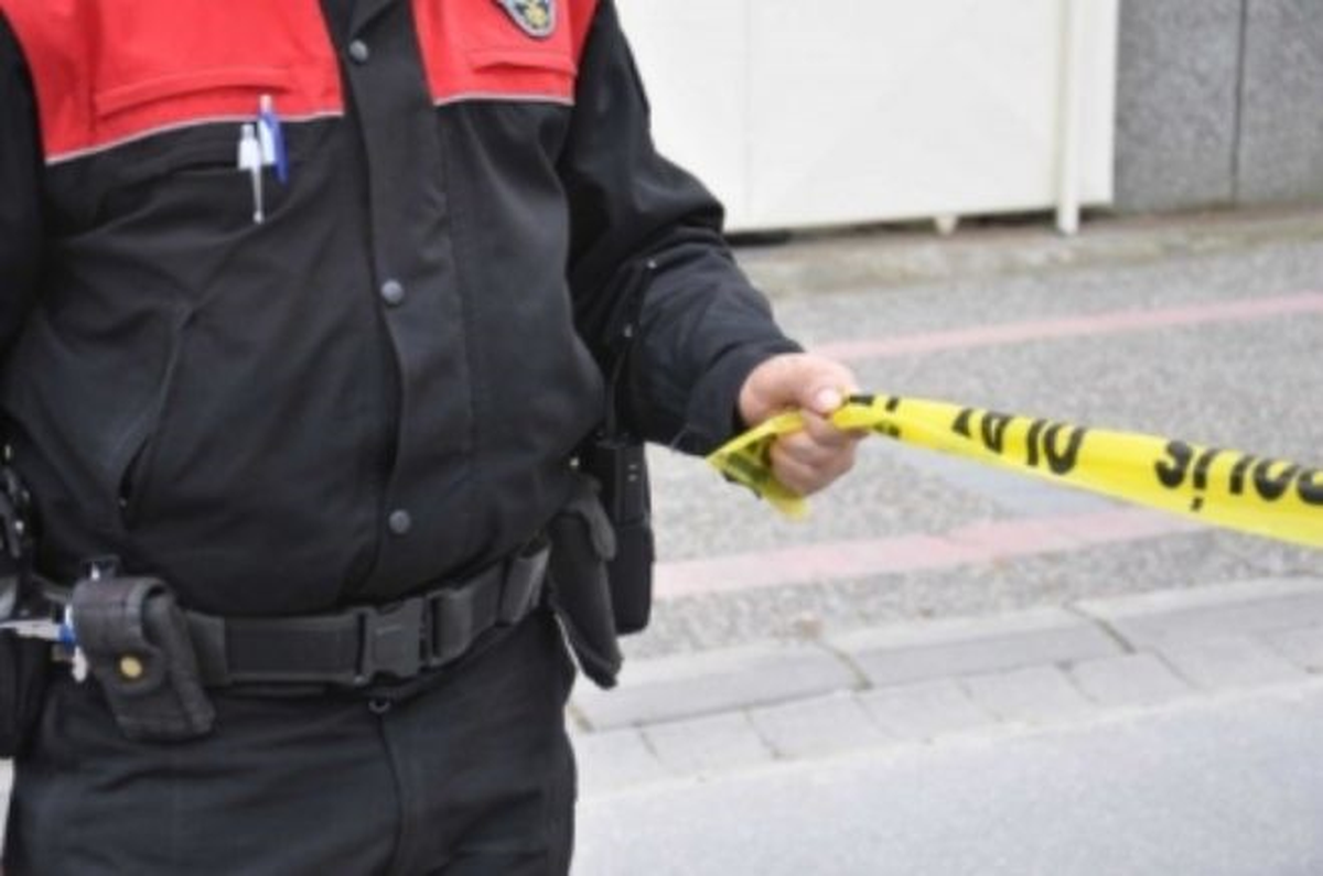 Zonguldak\'ta Şüpheli Zarf Fünyeyle Patlatıldı